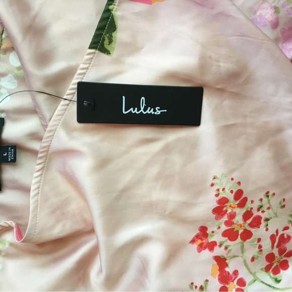 Lulus Dress.                                        NWT - Picture 3 of 13